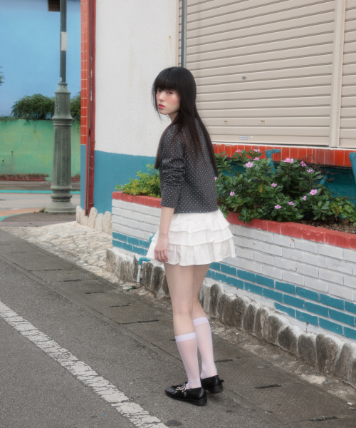 ROSEFRANTZ（ロゼフランツ）の「Dot Button Point Cardigan [Charcoal]（カーディガン/ボレロ・レディース・チャコールグレー・OS）」の9枚目の写真