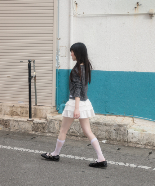 ROSEFRANTZ（ロゼフランツ）の「Dot Button Point Cardigan [Charcoal]（カーディガン/ボレロ・レディース・チャコールグレー・OS）」の13枚目の写真