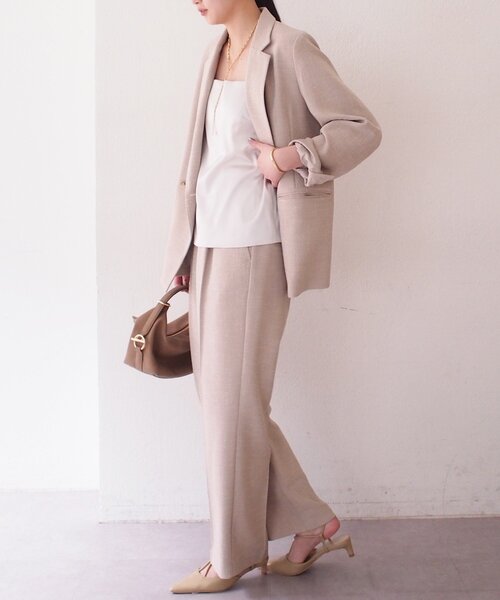 LOUNGEDRESS(ラウンジドレス)の「【Atelier N5/アトリエヌメロサンク】サテンキャミ(シャツ/ブラウス・レディース・ライトベージュ/ブラック・FREE)」の10枚目の写真