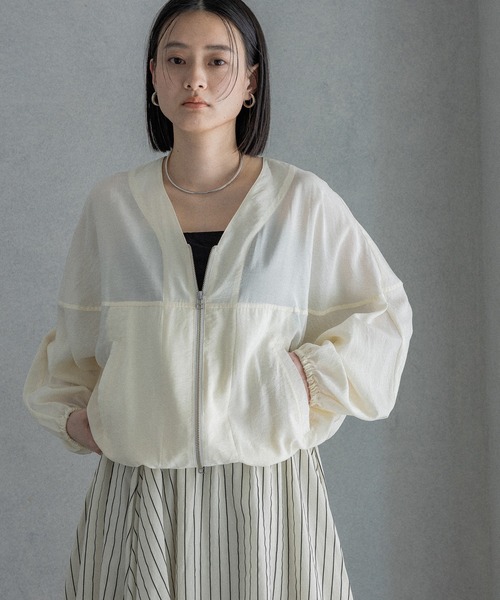 A part by（アパートバイ）の「シアーノーカラーブルゾン（ブルゾン・レディース・ブラック系その他2/アイボリー/ベージュ・FREE）」の2枚目の写真