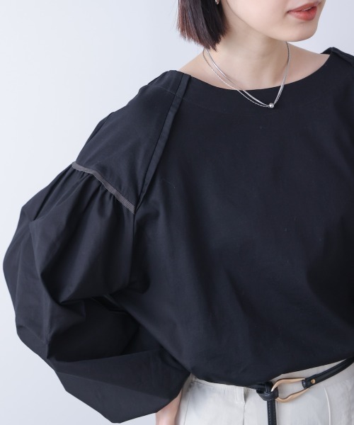 Bou Jeloud(ブージュルード)の「Wシルケット異素材タックスリーブプルオーバー(Tシャツ/カットソー・レディース・オフホワイト/ブラック・FREE)」の13枚目の写真