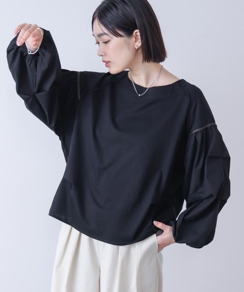 Bou Jeloud(ブージュルード)の「Wシルケット異素材タックスリーブプルオーバー(Tシャツ/カットソー・レディース・オフホワイト/ブラック・FREE)」の4枚目の写真