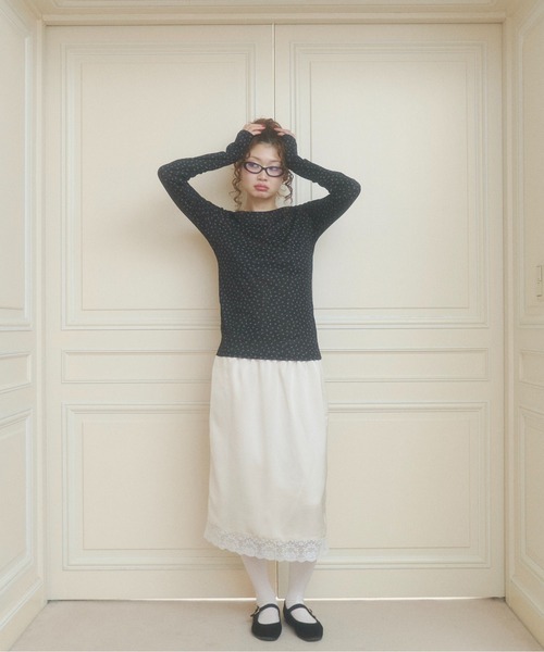 chernyy（チェルニー）の「satin lace midi skirt / サテンレースミディスカート（スカート・レディース・ミント/グレイッシュベージュ/ネイビー・SMALL/LARGE/MEDIUM）」の16枚目の写真