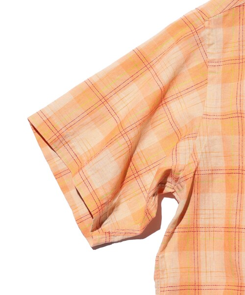 BEAMS PLUS(ビームスプラス)の「B.D. Classic-fit COTTON Linen Ikat(シャツ/ブラウス・メンズ・グリーン/オレンジ/サックスブルー・MEDIUM/X-LARGE/LARGE/SMALL)」の6枚目の写真