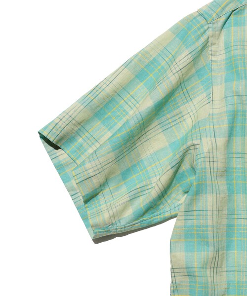 BEAMS PLUS(ビームスプラス)の「B.D. Classic-fit COTTON Linen Ikat(シャツ/ブラウス・メンズ・グリーン/オレンジ/サックスブルー・MEDIUM/X-LARGE/LARGE/SMALL)」の16枚目の写真