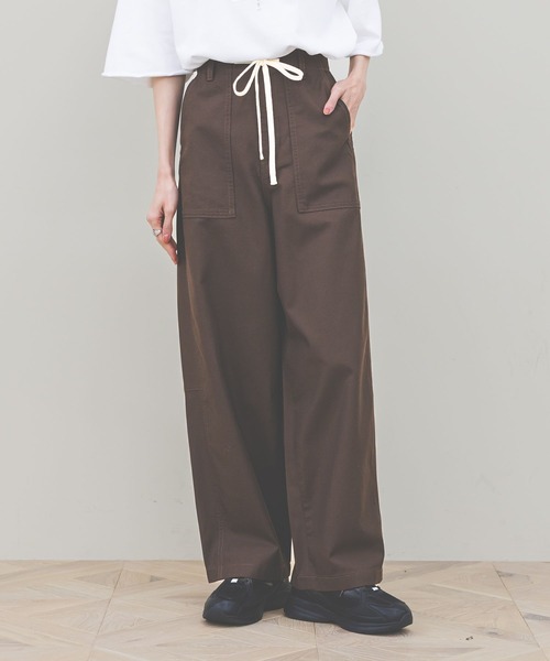 GLOBAL WORK（グローバルワーク）の「GOODチノベイカーパンツ/638528（その他パンツ・レディース・ダークブラウン/カーキ/ベージュ系その他/ベージュ・LARGE/SMALL/MEDIUM）」の17枚目の写真