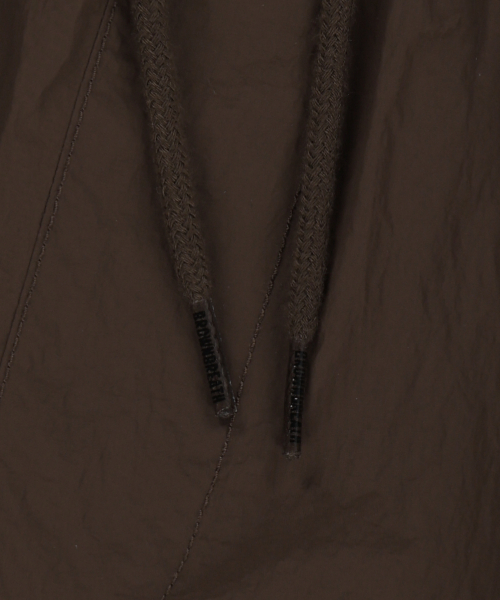 BROWNBREATH(ブラウンブレス)の「TAG NYLON CARGO HALF PANTS - DARK BROWN(その他パンツ・レディース・その他・SMALL/MEDIUM/LARGE/X-LARGE)」の5枚目の写真