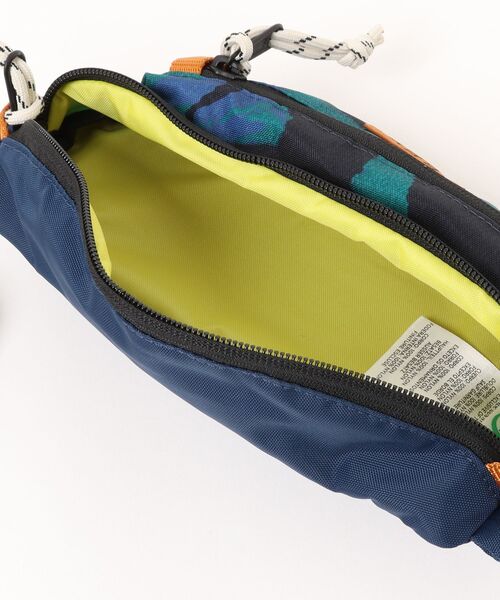 TOPO DESIGNS(トポデザインズ)の「マルチなウエストパック【TOPO DESIGNS】MOUNTAIN WAIST PACK(ボディバッグ/ウエストポーチ・レディース・ブルー系その他・ONE SIZE)」の2枚目の写真