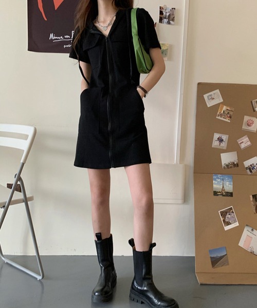 &soiree(アンドソワレ)の「フード付きジップアップ半袖ミニワンピース(ワンピース・レディース・ホワイト/ブラック/杢グレー・SMALL/MEDIUM/LARGE/X-LARGE)」の5枚目の写真