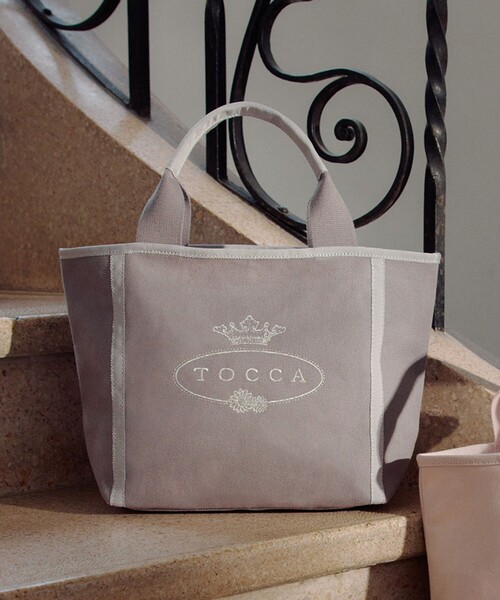 TOCCA(トッカ)の「BOW BRIDGE CANVAS TOTE トートバッグ(トートバッグ・レディース・ネイビー系/ブラック系/ブラック系5/ライトグレー系/ピンク系/ベージュ系・F)」の3枚目の写真