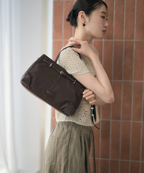LAULEN（ローレン）の「nylon belted 2way handbag / ナイロンベルテッド2wayハンドバッグ（ハンドバッグ・レディース・ブラウン/ブラック/グレー・FREE）」の3枚目の写真