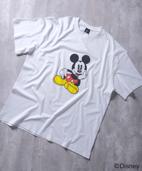 Disney（ディズニー）の「メンズ MICKEY MOUSE ミッキーマウス オーバーサイズＴシャツ（M25-102）（Tシャツ/カットソー・メンズ・グレー系その他/杢グレー/オフホワイト/ダークグリーン/チャコールグレー/ホワイト系その他2/ホワイト系その他3/ホワイト系その他/グレー系その他3/ネイビー/グレー系その他2/ブルー系その他/モカ/グリーン系その他/グレー系その他4・M/L/XL）」の3枚目の写真