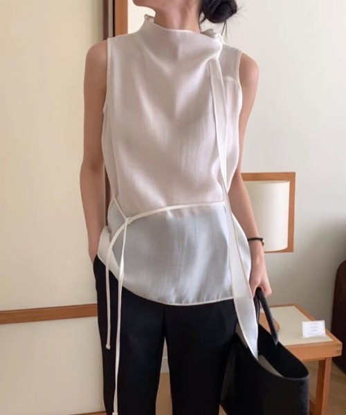 semplice(センプリチェ)の「ノースリーブ ブラウス(タンクトップ・レディース・ブルー/ホワイト/グリーン/ベージュ・F)」の5枚目の写真