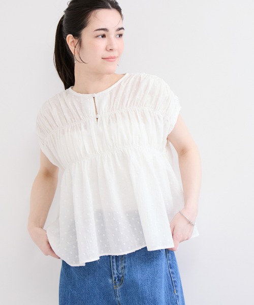 le cercle ADAM ET ROPE'(ルセルクルアダムエロペ)の「ドット刺繍ギャザーブラウス(シャツ/ブラウス・レディース・オフホワイト/ブラック・FREE)」の9枚目の写真