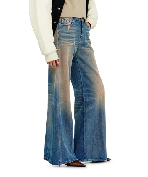 DIESEL(ディーゼル)の「ウィメンズ デニムパンツ 1978 D-AKEMI(デニムパンツ・レディース・インディゴブルー・24inch/25inch/27inch/26inch/29inch/28inch/31inch/30inch/23inch/32inch)」の4枚目の写真