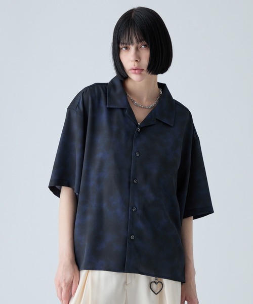 VELNUS(ベルナス)の「【VELNUS】〈Easy-Care, UV-Protective & Quick-Dry〉 Abstract Art Drape Open-Collar Short-Sleeve Shirt/《イージーケア・UVカット・速乾》ニュアンスアートドレープオープンカラー半袖シャツ(シャツ/ブラウス・メンズ・ホワイト/ブラック・S/M/L)」の6枚目の写真