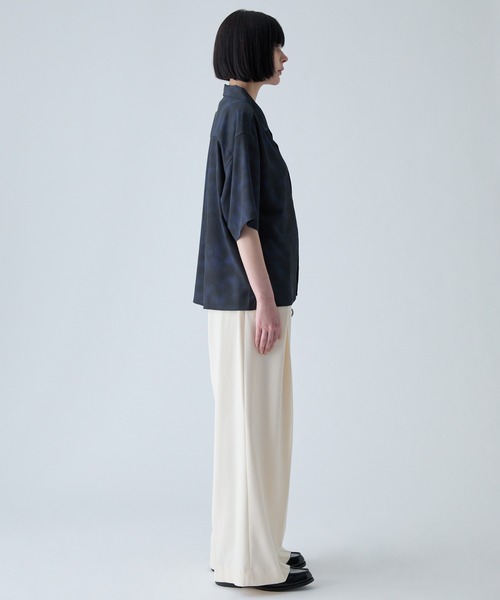 VELNUS(ベルナス)の「【VELNUS】〈Easy-Care, UV-Protective & Quick-Dry〉 Abstract Art Drape Open-Collar Short-Sleeve Shirt/《イージーケア・UVカット・速乾》ニュアンスアートドレープオープンカラー半袖シャツ(シャツ/ブラウス・メンズ・ホワイト/ブラック・S/M/L)」の14枚目の写真