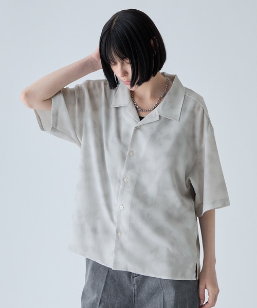 VELNUS(ベルナス)の「【VELNUS】〈Easy-Care, UV-Protective & Quick-Dry〉 Abstract Art Drape Open-Collar Short-Sleeve Shirt/《イージーケア・UVカット・速乾》ニュアンスアートドレープオープンカラー半袖シャツ(シャツ/ブラウス・メンズ・ホワイト/ブラック・S/M/L)」の18枚目の写真