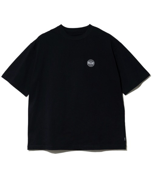 POLeR（ポーラー）の「POLeR/ポーラー　HISTORY RELAX FIT TEE（Tシャツ/カットソー・メンズ・ブラック/ホワイト・MEDIUM/LARGE/SMALL）」の6枚目の写真