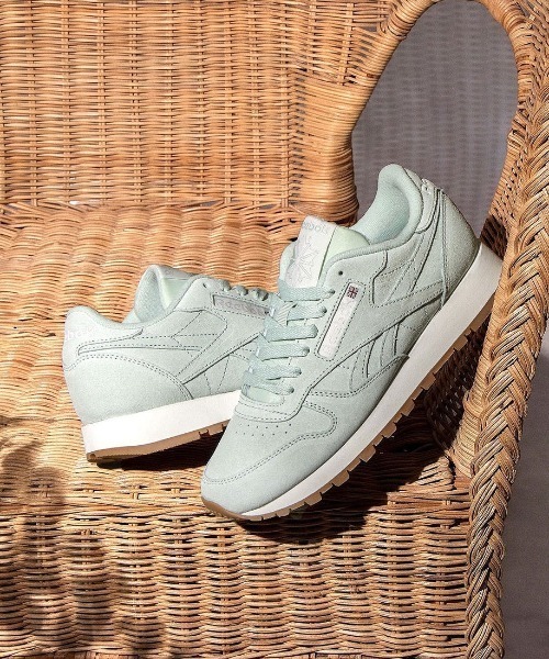 Reebok(リーボック)の「クラシックレザー / CLASSIC LEATHER(スニーカー・レディース・グレー/ライトグリーン・22.0cm/26.0cm/25.5cm/25.0cm/24.0cm/24.5cm/23.5cm/23.0cm/22.5cm)」の5枚目の写真
