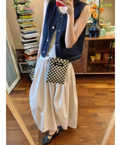 FAVORITO(ファヴォリート)の「ノースリーブトップスパンツデニムセットアップ(セットアップ・レディース・ブルー・XL/L/M/S)」の3枚目の写真