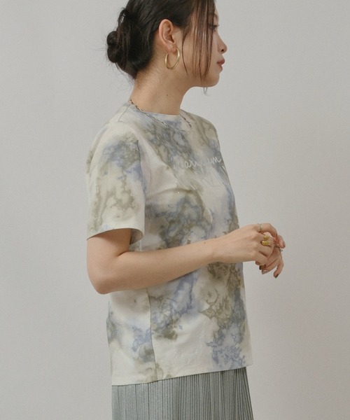palm RICHE(ポームリシュ)の「箔プリント柄カットソー(Tシャツ/カットソー・レディース・オレンジ/ブルー/ブラック・M)」の6枚目の写真