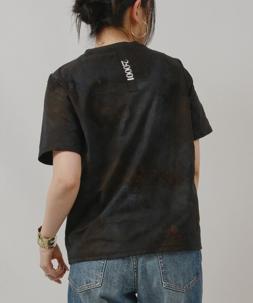 palm RICHE(ポームリシュ)の「箔プリント柄カットソー(Tシャツ/カットソー・レディース・オレンジ/ブルー/ブラック・M)」の17枚目の写真