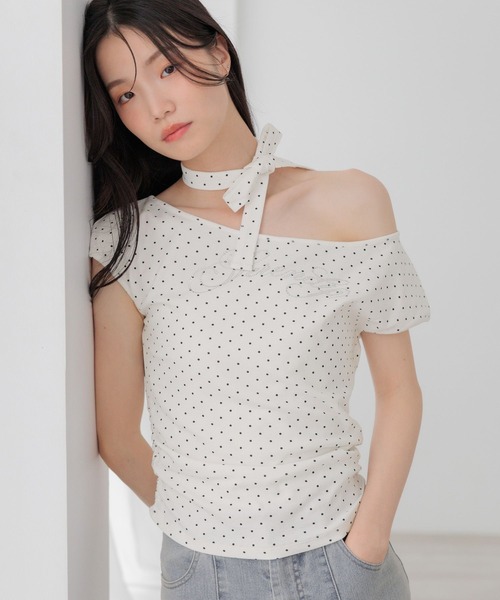 Heather(ヘザー)の「リボンラインストーンTEE 1042465(Tシャツ/カットソー・レディース・ブラック系その他/ホワイト系その他/イエロー・FREE)」の4枚目の写真