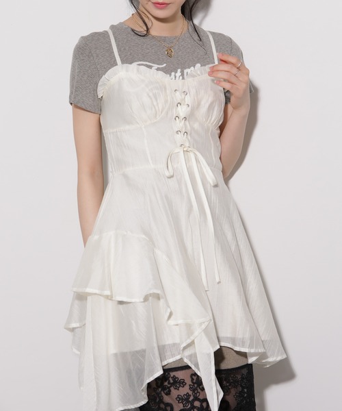 pumpkin port（パンプキンポート）の「スピンドルリボン 裾アシメキャミワンピース（ワンピース・レディース・ホワイト/ブラック/ベージュ・M）」の3枚目の写真