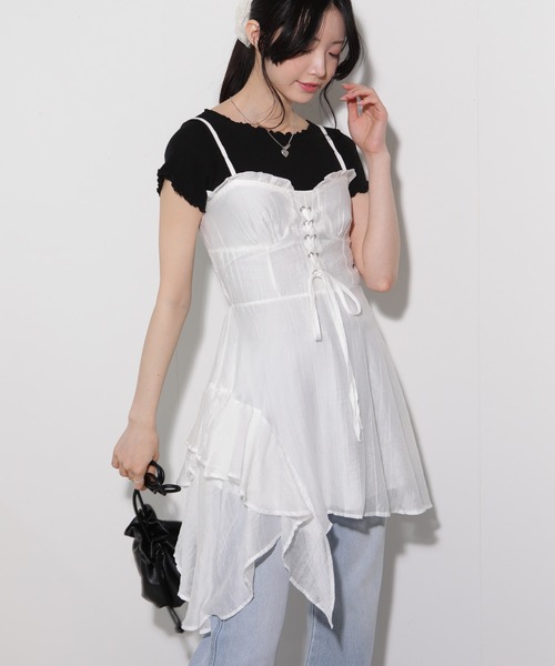 pumpkin port（パンプキンポート）の「スピンドルリボン 裾アシメキャミワンピース（ワンピース・レディース・ホワイト/ブラック/ベージュ・M）」の2枚目の写真
