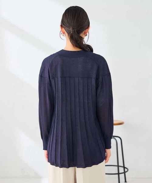 a.v.v(アーヴェヴェ)の「バックプリーツトッパーカーディガン(カーディガン/ボレロ・レディース・ネイビー/グレー系その他・40/38)」の18枚目の写真