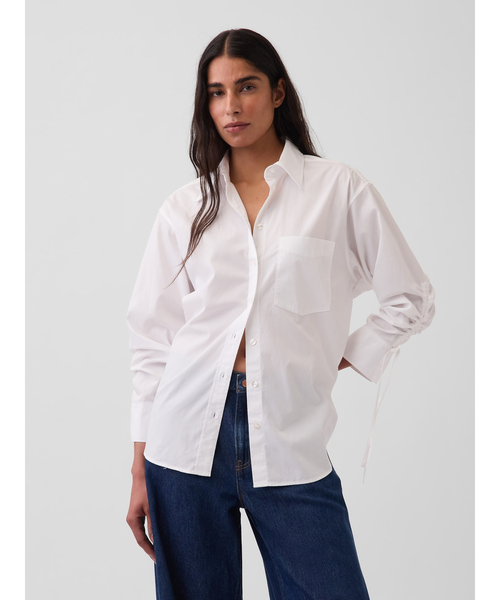 GAP(ギャップ)の「オーガニックコットン ポプリン オーバーサイズ ルーシュスリーブシャツ(シャツ/ブラウス・レディース・ホワイト・M/S/XXS/L/XS)」の1枚目の写真