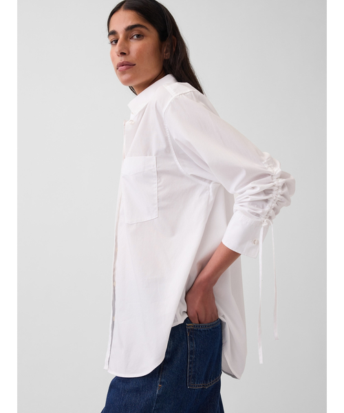 GAP(ギャップ)の「オーガニックコットン ポプリン オーバーサイズ ルーシュスリーブシャツ(シャツ/ブラウス・レディース・ホワイト・M/S/XXS/L/XS)」の4枚目の写真