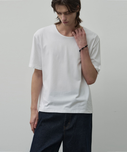 ALYSS（アリス）の「フルイドUネッククロップハーフTシャツ[5COLOR]（Tシャツ/カットソー・メンズ・ホワイト/ライトグレー/ブラック/バーガンディー/チャコール・MEDIUM/LARGE/X-LARGE）」の15枚目の写真