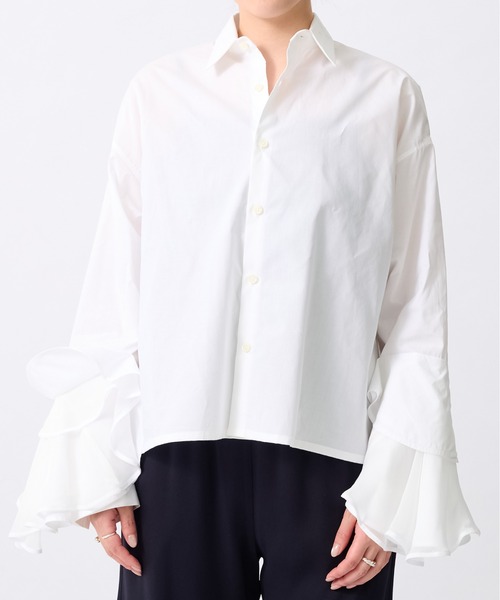GURTWEIN（ ガーウィン）の「【GURTWEIN/ガーウィン】Cotton poplin ruffle cuffed boxy blouse（シャツ/ブラウス・レディース・ブラック/ホワイト・S）」の2枚目の写真