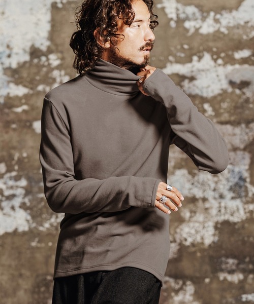 Jih Nunc(ジーヌンク)の「mlt5764- 指ぬき付き起毛タートルネックカットソー(JIH-R1199)(Tシャツ/カットソー・メンズ・ベージュ/ブラック/ワイン・L/M/S)」の2枚目の写真