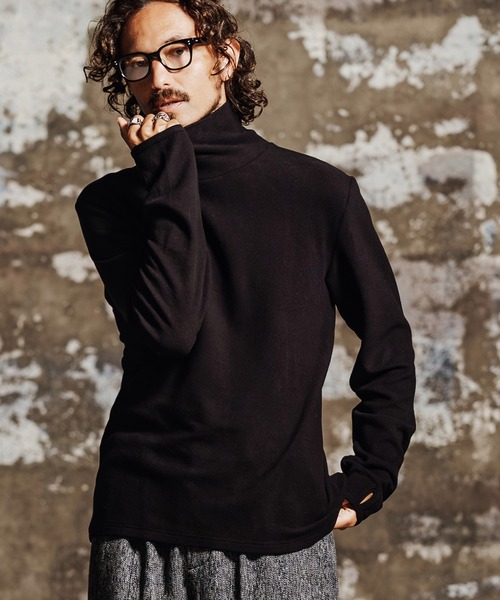 Jih Nunc(ジーヌンク)の「mlt5764- 指ぬき付き起毛タートルネックカットソー(JIH-R1199)(Tシャツ/カットソー・メンズ・ベージュ/ブラック/ワイン・L/M/S)」の1枚目の写真