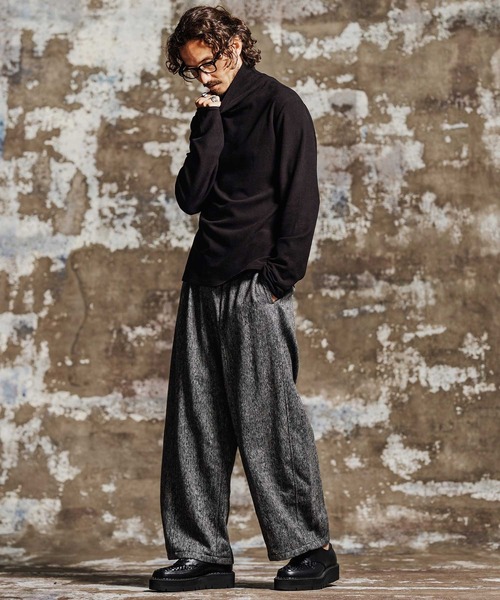 Jih Nunc(ジーヌンク)の「mlt5764- 指ぬき付き起毛タートルネックカットソー(JIH-R1199)(Tシャツ/カットソー・メンズ・ベージュ/ブラック/ワイン・L/M/S)」の14枚目の写真