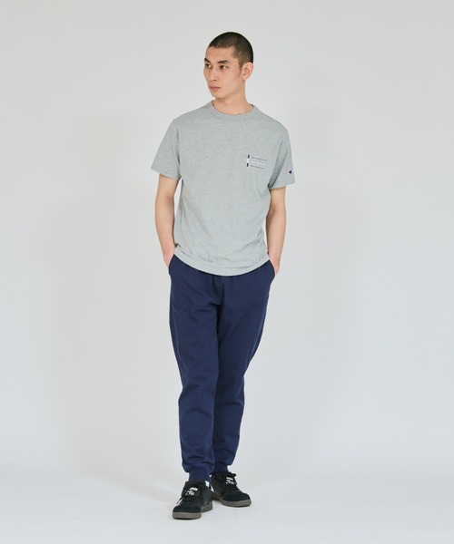 Champion(チャンピオン)の「【Champion/チャンピオン】メンズ ベーシック ショートスリーブTシャツ(Tシャツ/カットソー・メンズ・グレー/ブラック/オリーブ/ホワイト・LARGE/X-LARGE/MEDIUM)」の8枚目の写真