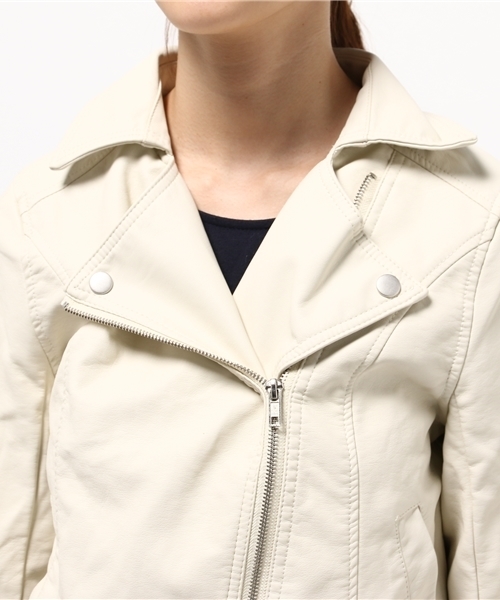 one after another NICE CLAUP（ワンアフターアナザーナイスクラップ）の「【ナイスクラップ】ライダースジャケット（ライダースジャケット・レディース・アイボリー/ブラック・FREE）」の6枚目の写真