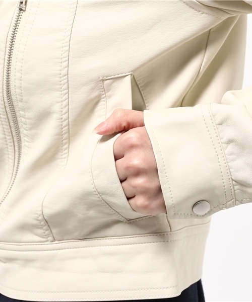 one after another NICE CLAUP（ワンアフターアナザーナイスクラップ）の「【ナイスクラップ】ライダースジャケット（ライダースジャケット・レディース・アイボリー/ブラック・FREE）」の8枚目の写真