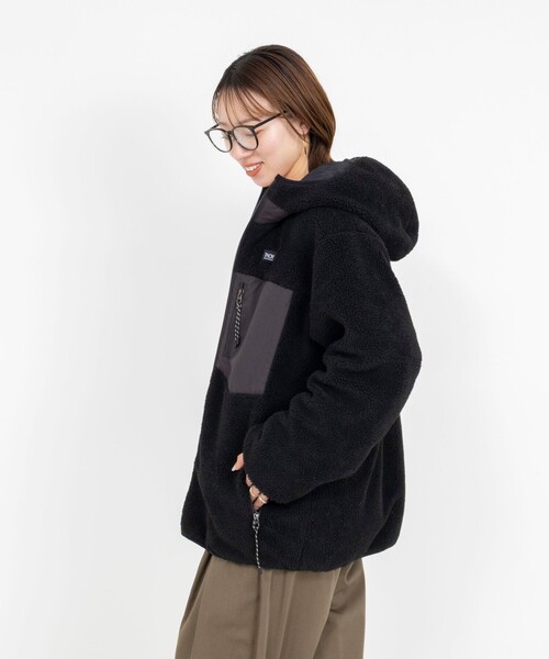 NOLLEY’S（ノーリーズ）の「◇【WEB限定】【TAION/タイオン】ボア×ダウンフーミドル丈ダウン(リバーシブル)（ダウンジャケット/コート・レディース・ネイビー/ブラック・S/M）」の11枚目の写真