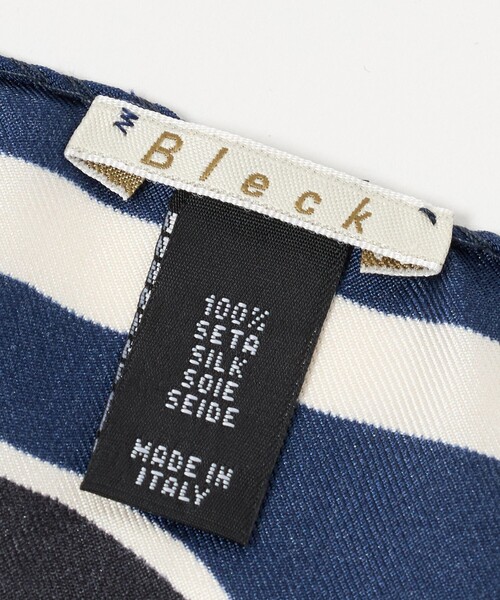 green label relaxing(グリーンレーベルリラクシング)の「<Bleck>ドット ポケットチーフ(ポケットチーフ・メンズ・ネイビー/ダークグレー・FREE)」の10枚目の写真