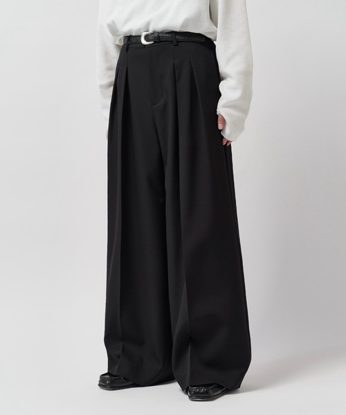 Lui's（ルイス）の「【Neucon】2-TUCK WIDE STRAIGHT SLACKS / 2タックワイドストレートスラックスパンツ（スラックス・メンズ・ブラウン/ブラック/チャコールグレー・2/1）」の21枚目の写真
