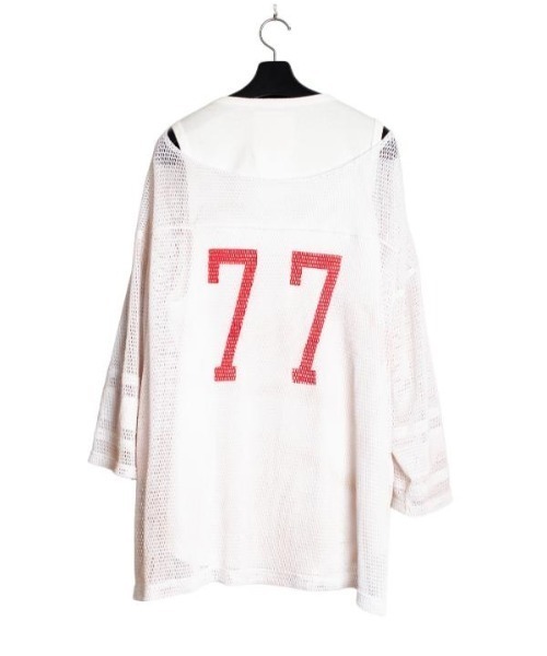 SEVESKIG(セヴシグ)の「seveskig/セブシグ/UNIVERSITY 77 FOOTBALL TEE(Tシャツ/カットソー・メンズ・オートミール/ブラック・L/M/XL)」の4枚目の写真