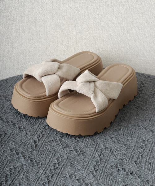 Miniministore(ミニミニストア)の「ドット柄 クロスリボン 厚底サンダル美脚(サンダル・レディース・ブラウン系1/ブラウン系2/アイボリー系1/アイボリー系2・23.0cm/23.5cm/24.0cm/24.5cm/25.0cm/22.5cm)」の5枚目の写真