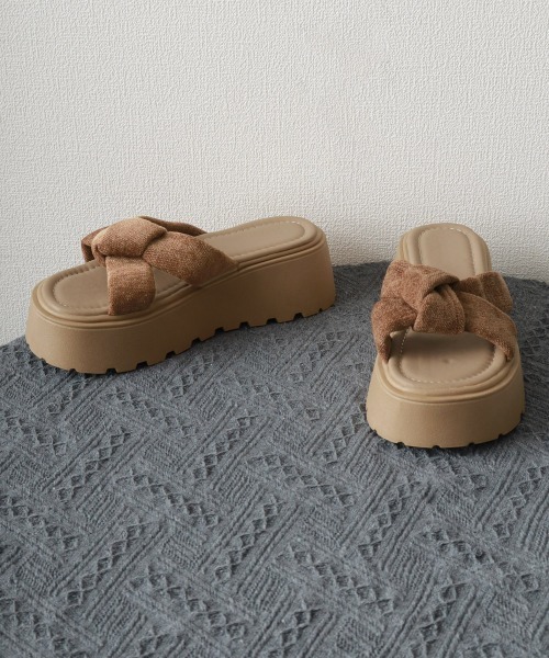 Miniministore(ミニミニストア)の「ドット柄 クロスリボン 厚底サンダル美脚(サンダル・レディース・ブラウン系1/ブラウン系2/アイボリー系1/アイボリー系2・23.0cm/23.5cm/24.0cm/24.5cm/25.0cm/22.5cm)」の10枚目の写真
