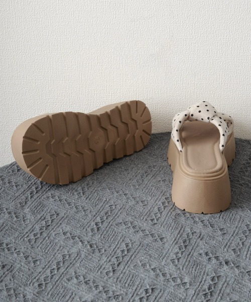 Miniministore(ミニミニストア)の「ドット柄 クロスリボン 厚底サンダル美脚(サンダル・レディース・ブラウン系1/ブラウン系2/アイボリー系1/アイボリー系2・23.0cm/23.5cm/24.0cm/24.5cm/25.0cm/22.5cm)」の13枚目の写真
