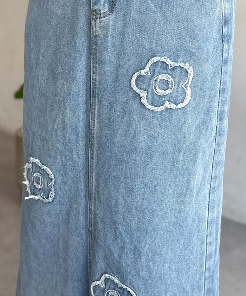 CPCM(シーピーシーエム)の「フラワー刺繍デニムスカート(スカート・レディース・ブルー/ブラック・FREE)」の19枚目の写真