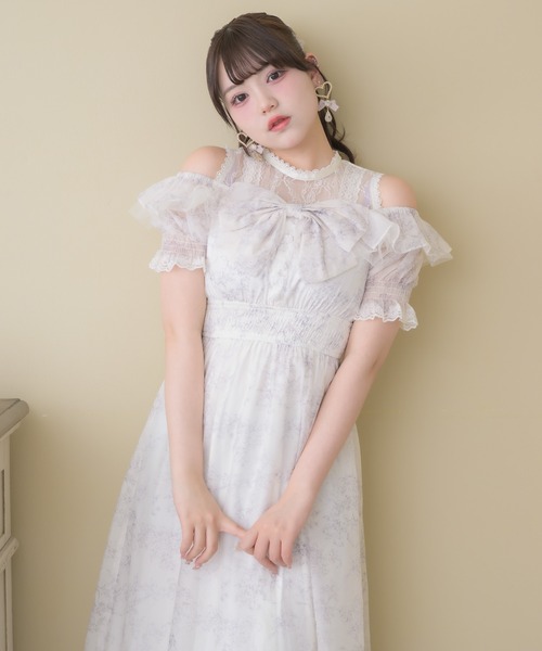 ROJITA(ロジータ)の「肩開きリボン花柄ロングワンピース(ワンピース・レディース・アイボリー/ピンク/ブルー・FREE)」の10枚目の写真